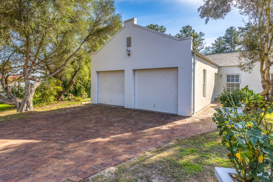 3 Bedroom Property for Sale in Zevenwacht Farm Village Western Cape